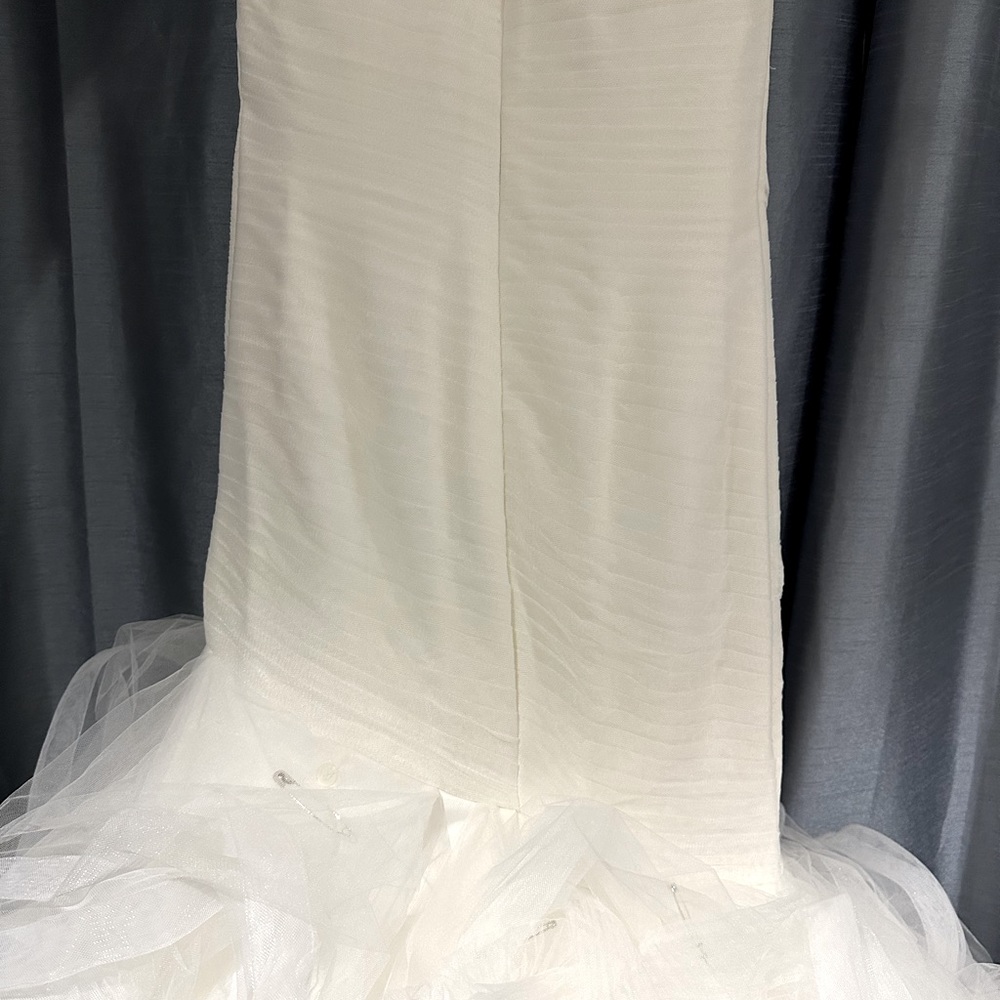 NEW-Pronovias wedding dress- “Mildred” size 8 - Picture 12 of 12